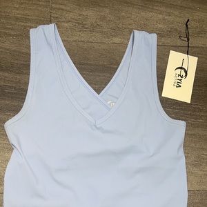Zyia tank size medium sits like a small